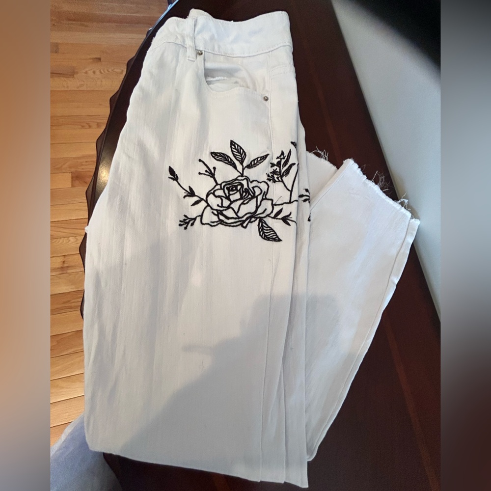Streetwear White Jeans with Black Rose Embroidery in excellent condition.